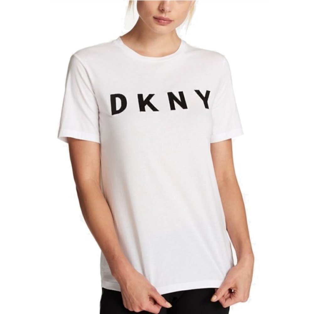 ❤️ DKNY everywhere white Tshirt Size S